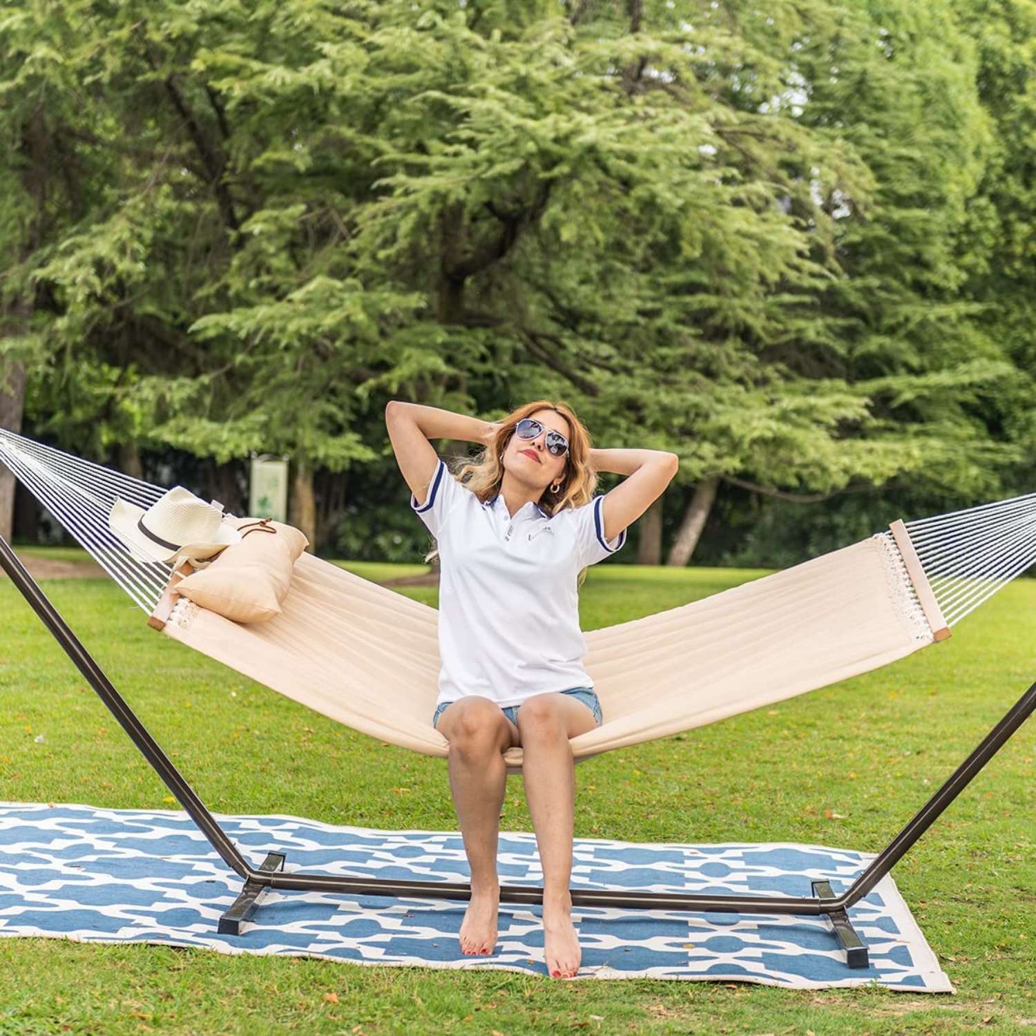 Fabric hammock hotsell with stand