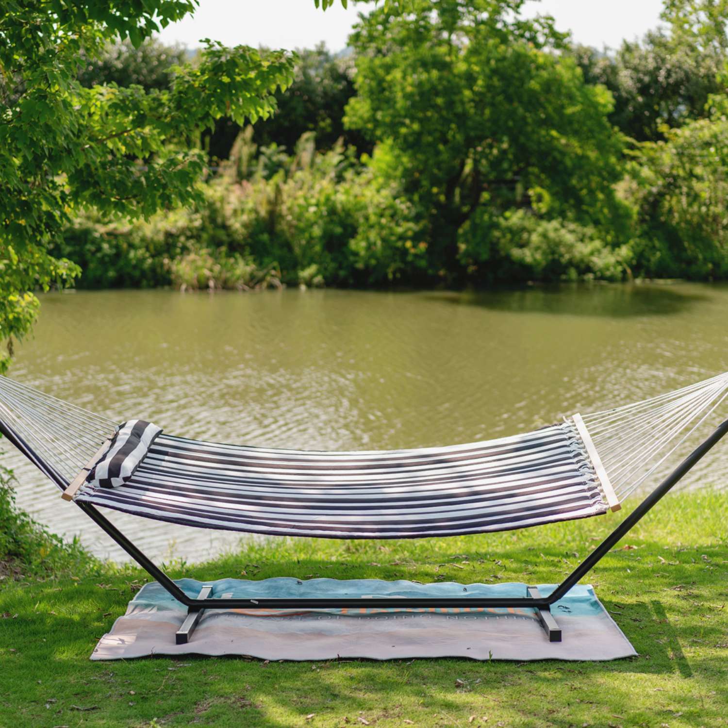 Large Double Quilted Hammock with Detachable Pillow