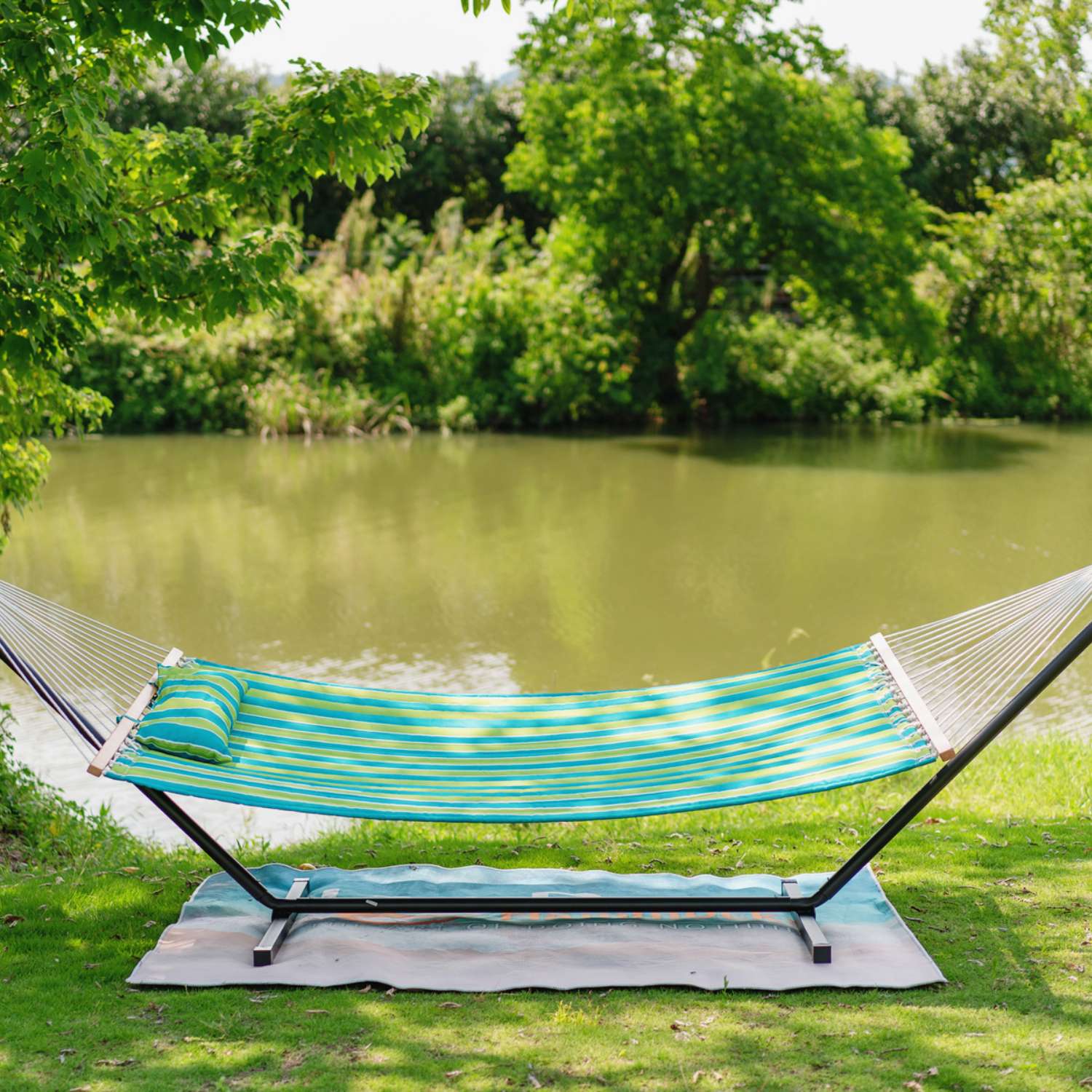 Large Double Quilted Hammock with Detachable Pillow